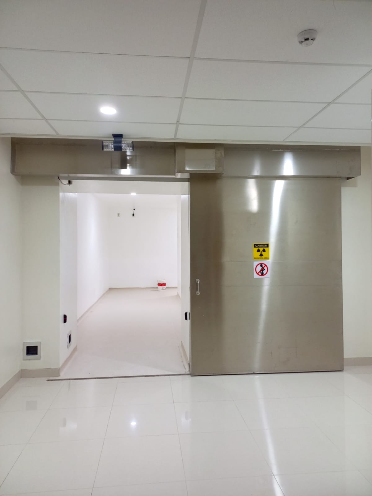LINAC DOOR Image 3